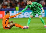 开云体育-欧洲足球比赛掀起热潮，场面激情四射