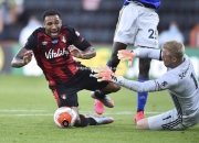 开云体育-伯恩茅斯客场四球惨败，保级形势堪忧