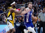 开云体育-步行者客场逆转国王，摘得胜利