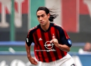 开云体育-格罗宁根签下多特蒙德后卫，增强防守实力