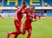 开云体育-雷丁客场大捷，保级前景愈发看好