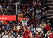 开云体育-火箭客场逆转太阳，全队发挥出色