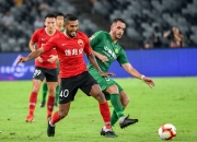 开云体育-深圳佳兆业迎战广州恒大，胜负之争谁将称霸赛场？