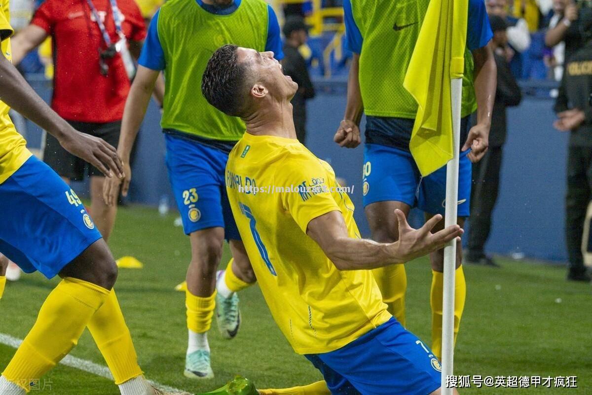 拉齐奥球队备战欧洲赛事，新主帅带队冲击冠军梦想