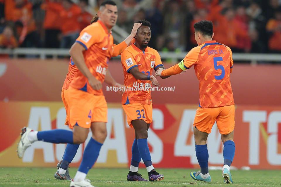 山东队凭借默契配合，取得惊人的胜利